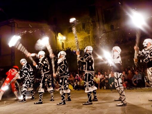 Dance y Contradanza de Cetina